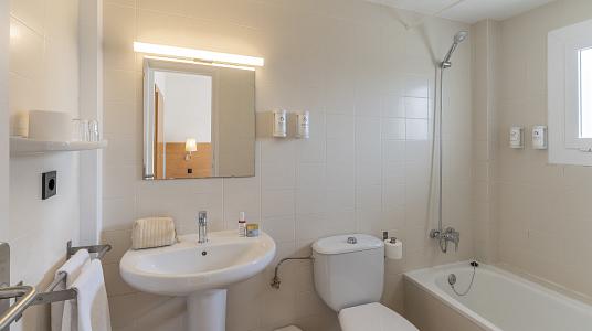 Standard double room