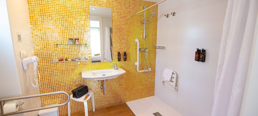 Habitación doble ático adaptada