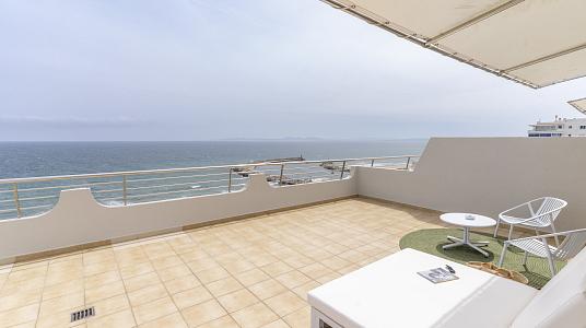 Habitació doble suite panoràmica amb vista al mar frontal