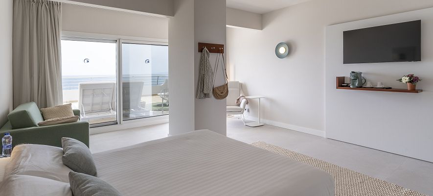 Habitación doble suite panorámica con vista al mar frontal