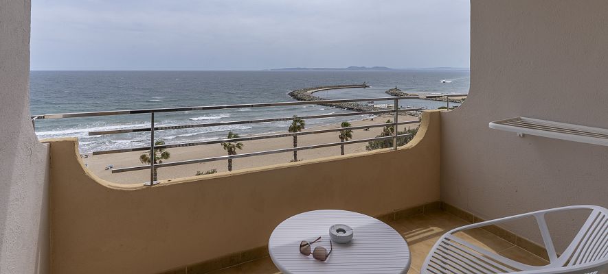 Habitación doble con vista al mar frontal