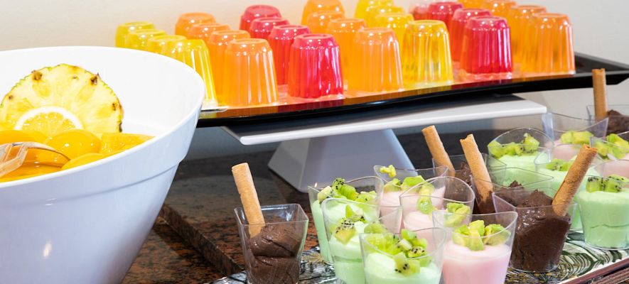 Restaurant buffet