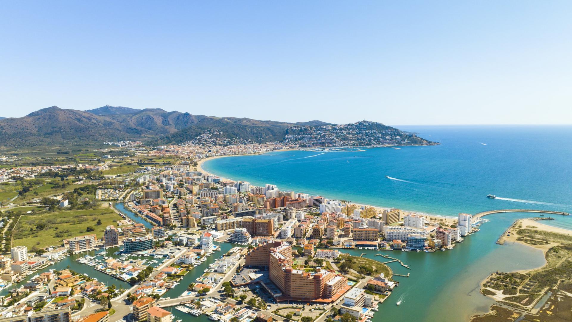 Roses Spain History At Jo Diggs Blog