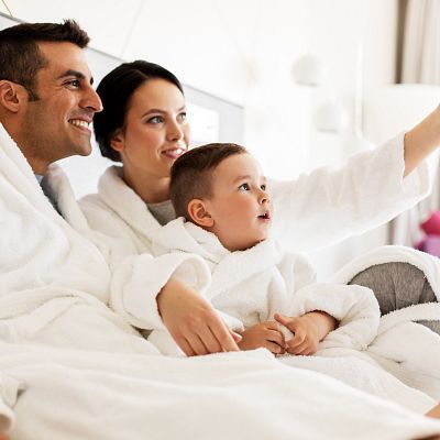 Connected rooms for family