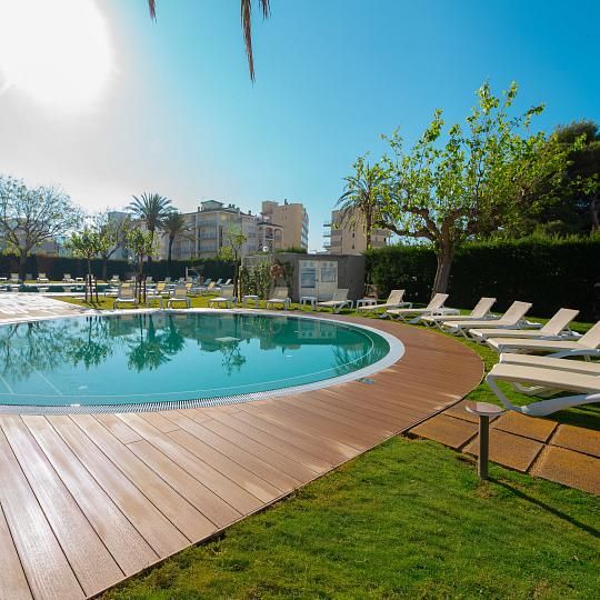 Votre resort familiale avec piscine et animation à Rosas