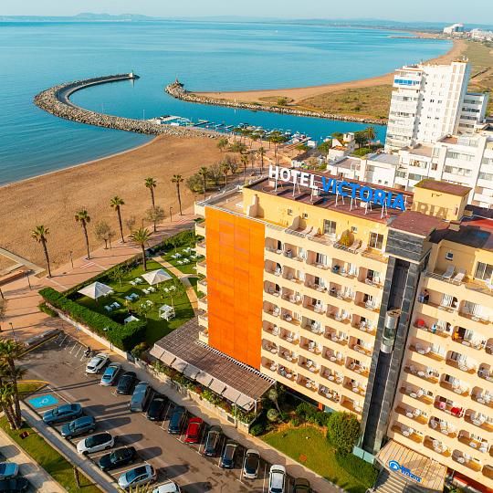 El hotel con spa que siempre has soñado, frente al mar en Roses