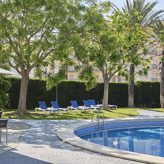 Tu resort familiar con piscina y animación en Roses