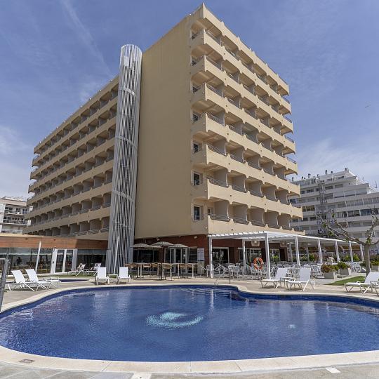 El hotel con spa que siempre has soñado, frente al mar en Roses